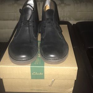 Black clarks boots